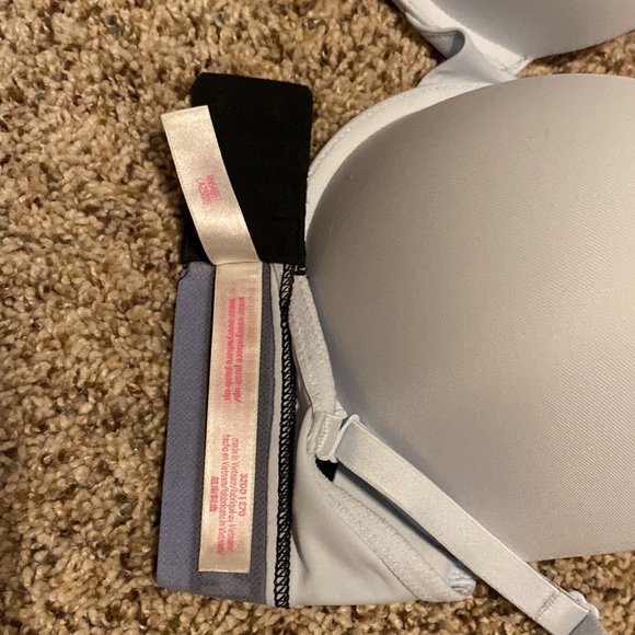 Victoria Secret wear everywhere push up bra - Picture 2 of 3